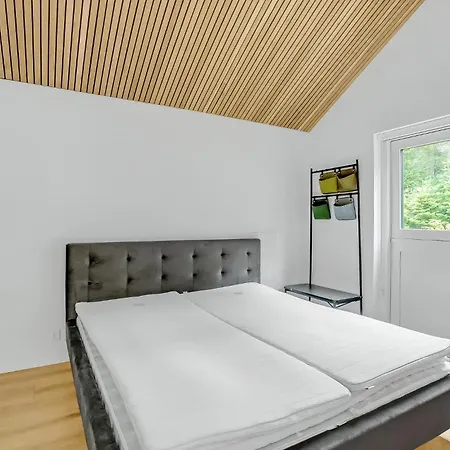 Awesome In With View *