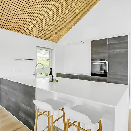 Awesome In With View *