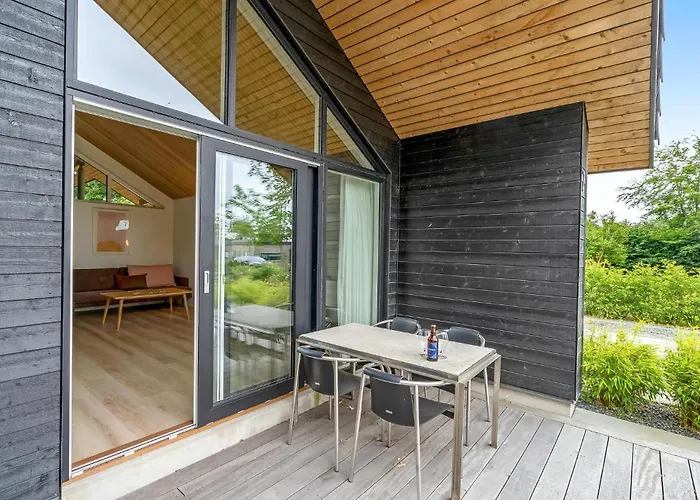 Feriehus Awesome In With View *